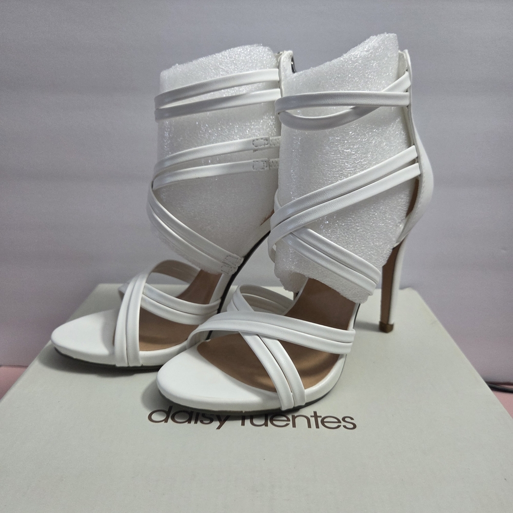 Daisy Fuentes White Strappy Heels